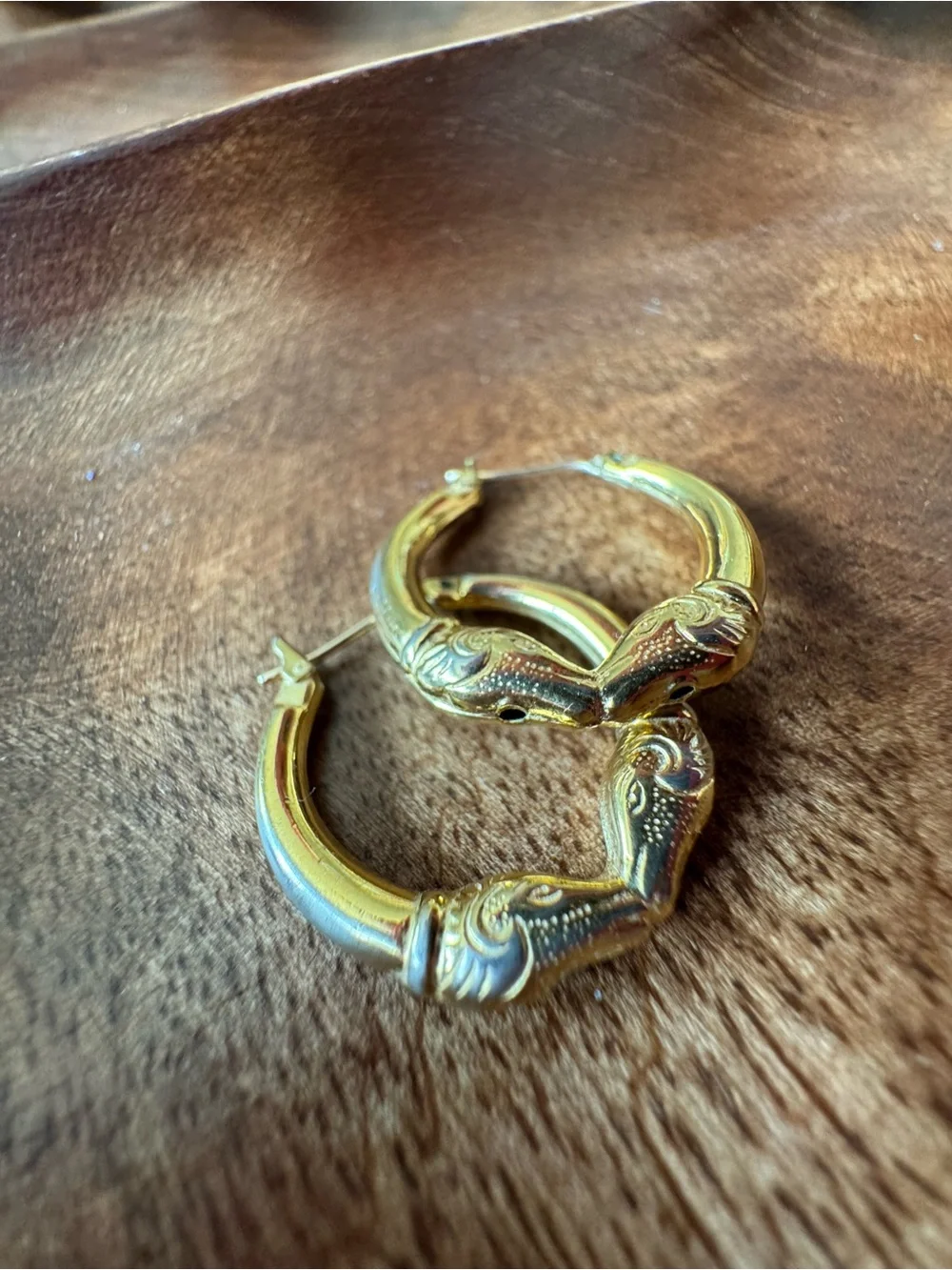 Vintage Gold Tone Aries Rams Head Hoop Earrings Signed Monet Hollow